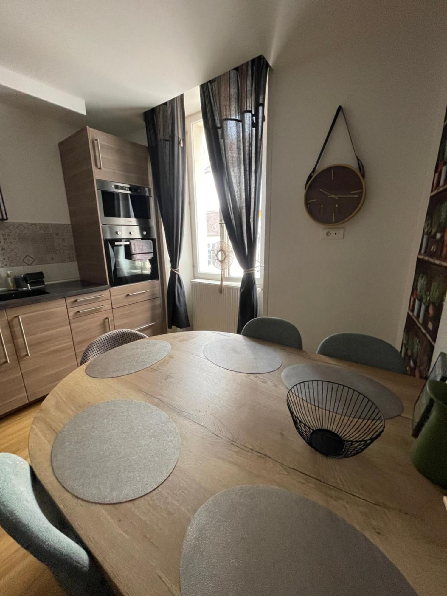 Appartement Moderne Centre Ville, 5 Personnes, 65 M2 ซีมูร์-ออง-โอซัวร์ ภายนอก รูปภาพ
