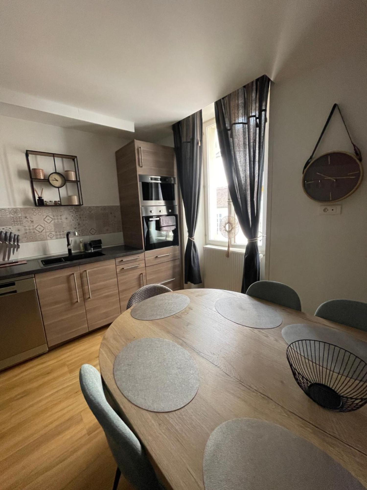 Appartement Moderne Centre Ville, 5 Personnes, 65 M2 ซีมูร์-ออง-โอซัวร์ ภายนอก รูปภาพ